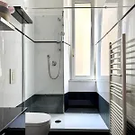 Апартаменты Per 5 Persone Su Scalinata Storica A 9 Minuti A Piedi Dalla Stazione E 12 Dal Centro - Vista Sui Tetti Della Citta - Zona Collinare Residenziale Специя