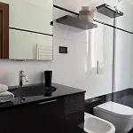 Апартаменты Per 5 Persone Su Scalinata Storica A 9 Minuti A Piedi Dalla Stazione E 12 Dal Centro - Vista Sui Tetti Della Citta - Zona Collinare Residenziale Специя